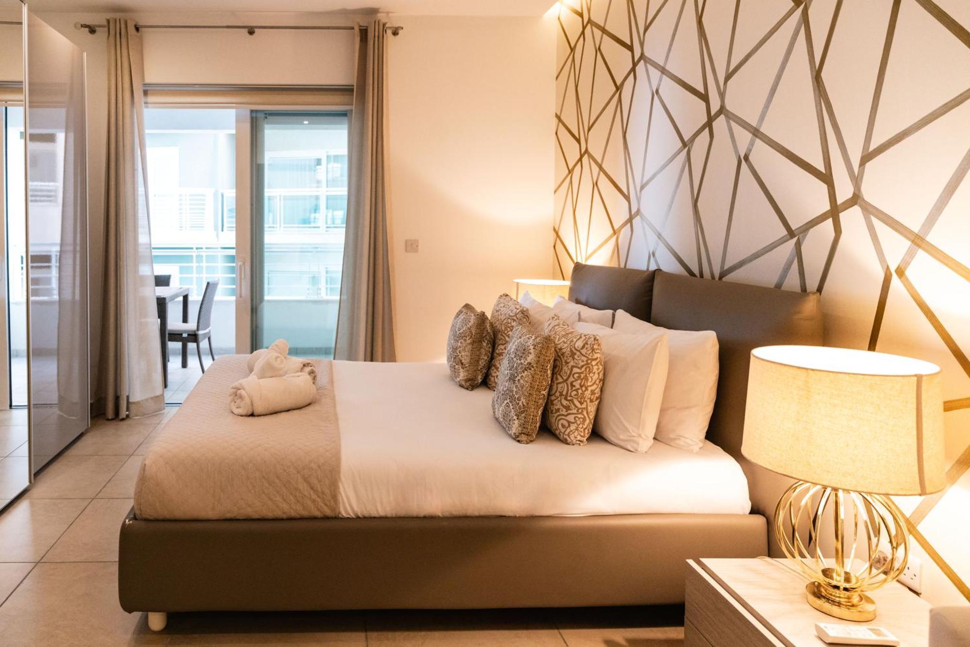 Luxury Seafront 3Br With Pool By Arcobnb Sliema Buitenkant foto